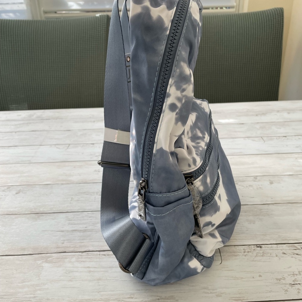 URBAN EXPRESSIONS Bailey quilted diamond women's backpack blue bag school boho - Picture 3 of 4